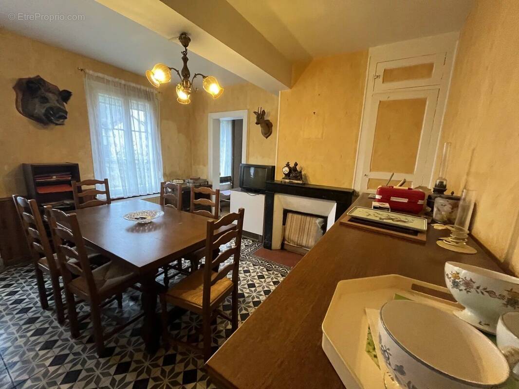 Maison à BRUYERES-ET-MONTBERAULT