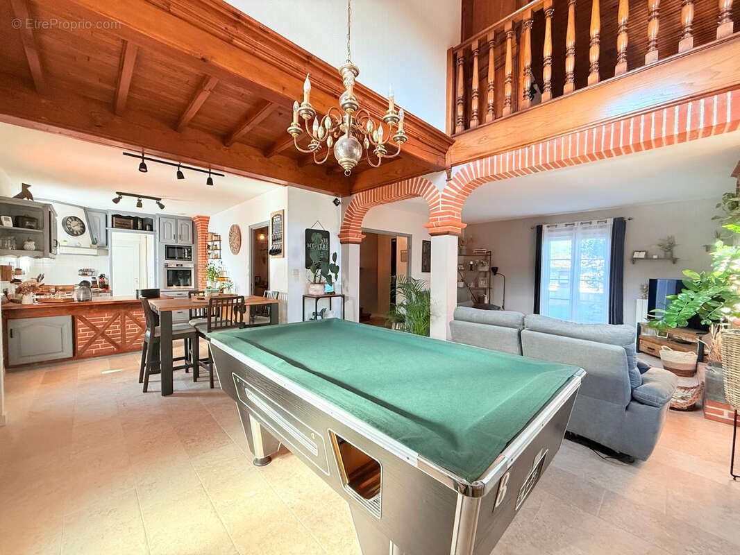 Maison à LABARTHE-SUR-LEZE