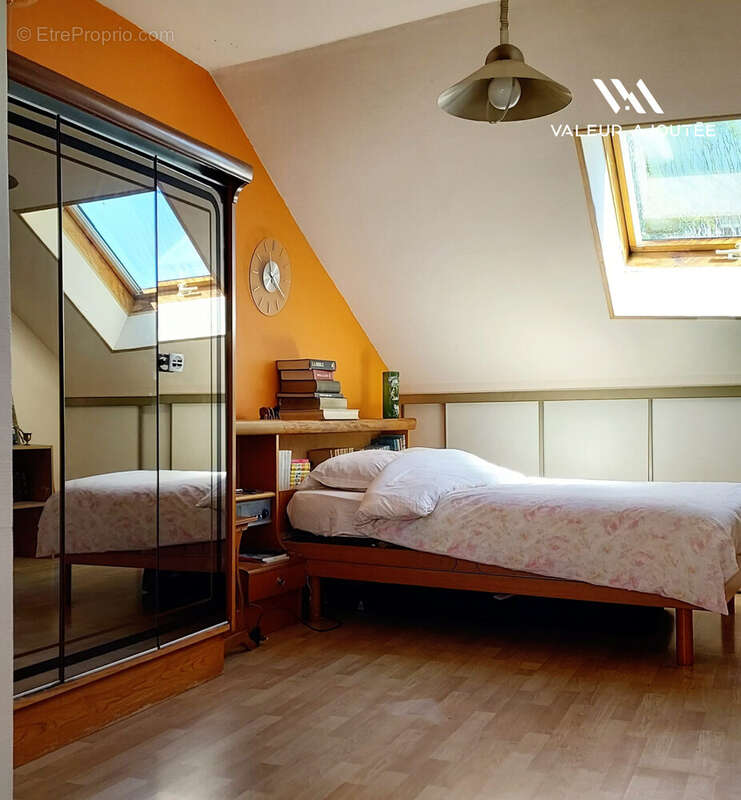 Maison 140 m² à Oissel  - photo 6