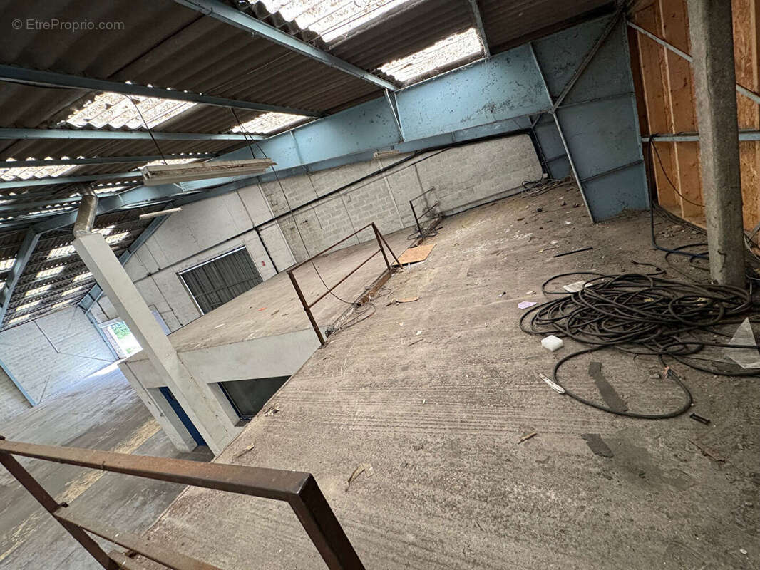 Commerce à TREILLIERES