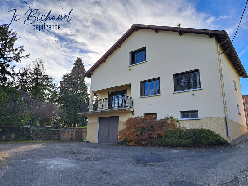 Maison à COLLONGES-AU-MONT-D&#039;OR