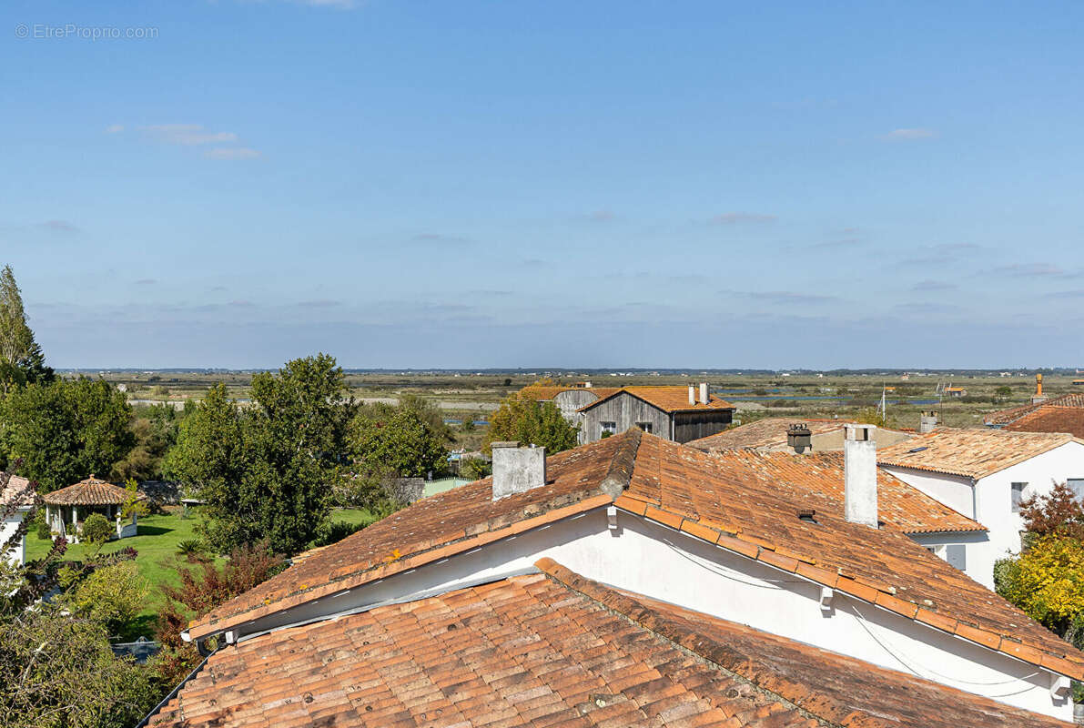 Maison à MORNAC-SUR-SEUDRE