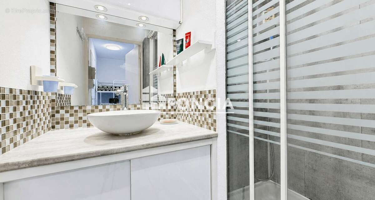 T2 cabine avec parking à 150 m de la plage de la Grande Conque - photo 8