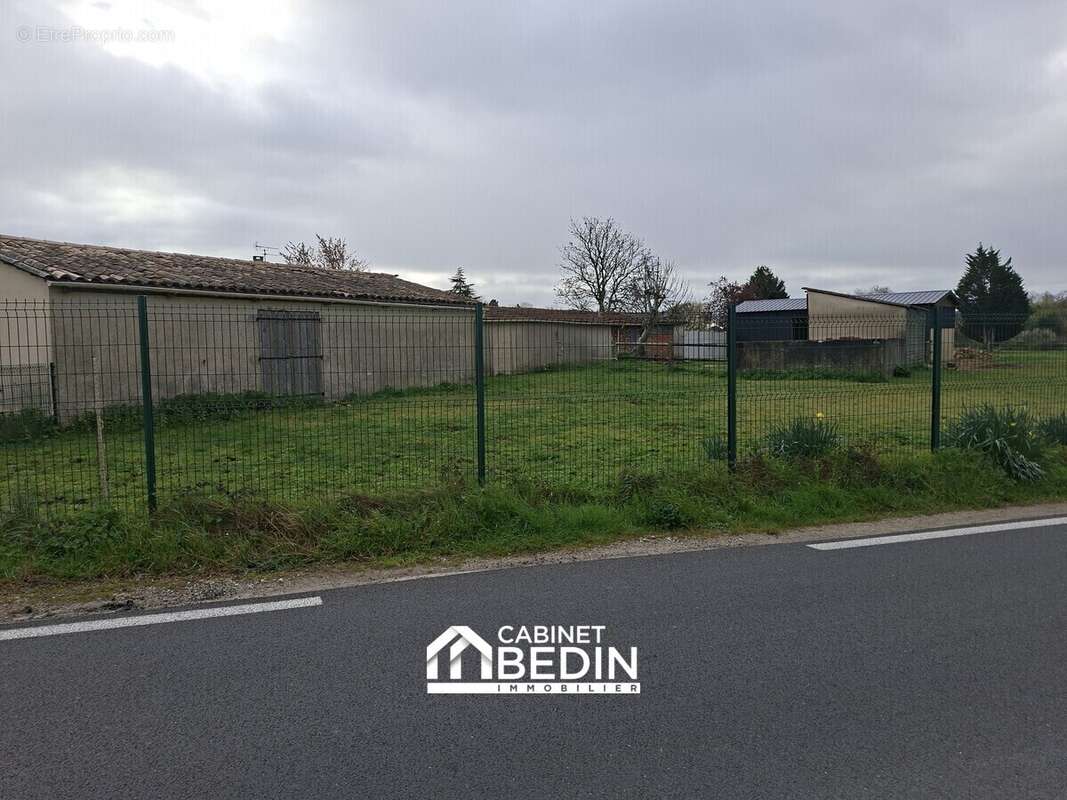 Terrain à BASSENS