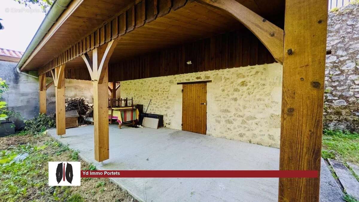 Maison à CASTRES-GIRONDE