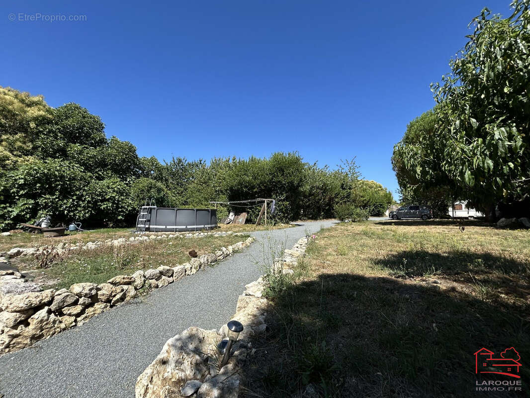 Maison à LAROQUE-TIMBAUT