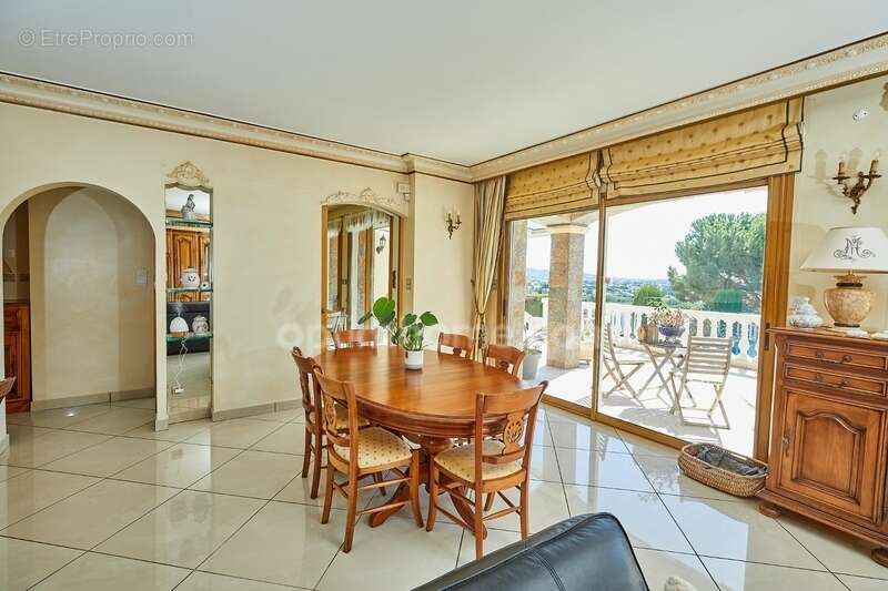 Superbe Villa Dominant l'Étang de Thau à vendre à Bouzigues - photo 3