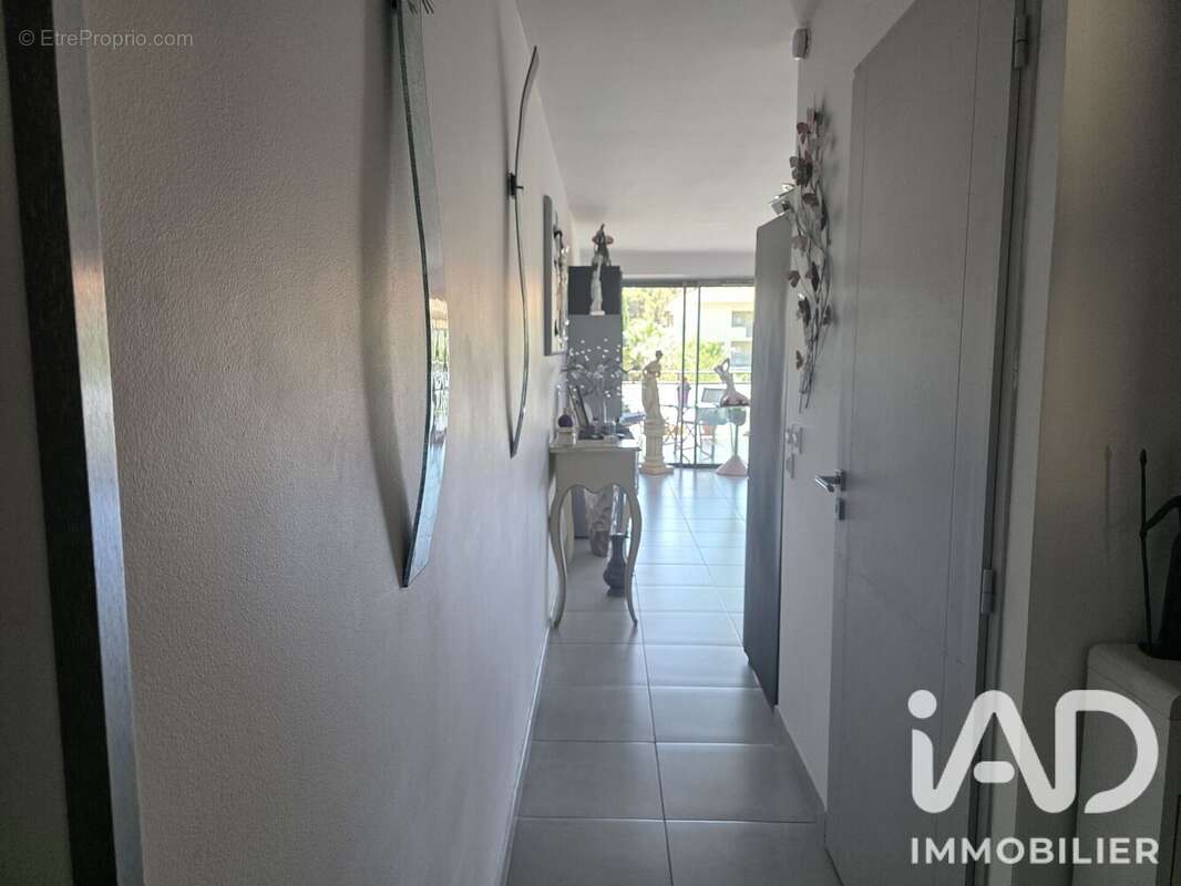 Appartement 65 m² à Le Lavandou  - photo 5
