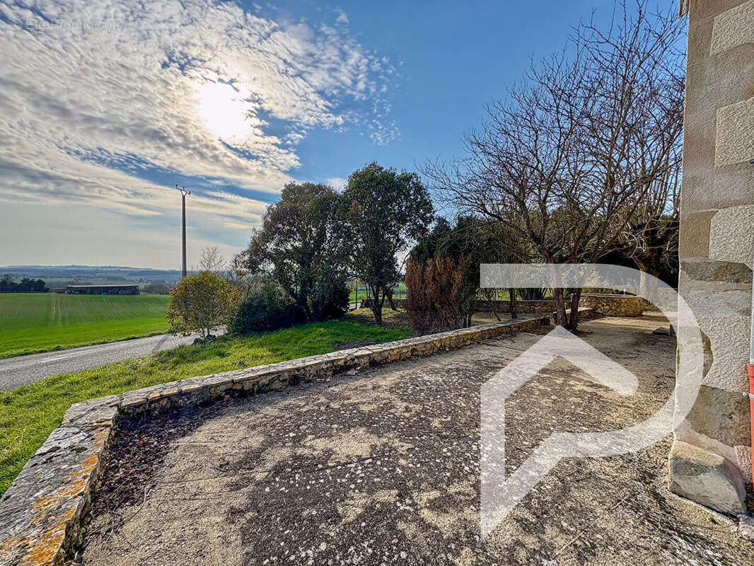 Maison à TOURRENQUETS