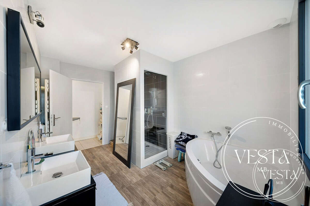 Maison à FONTAINE-LES-DIJON