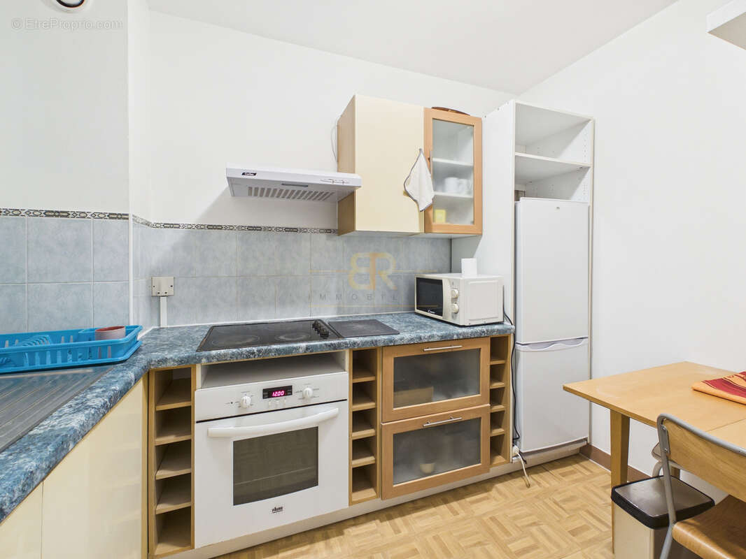 Appartement à COURBEVOIE