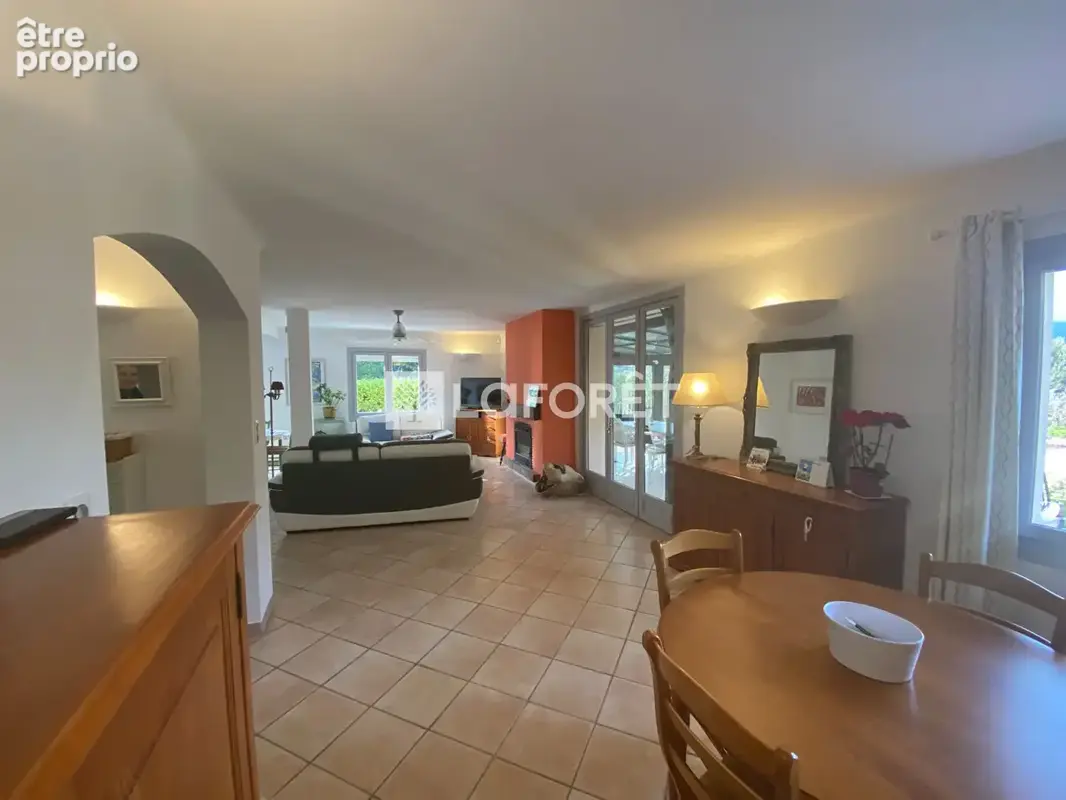 Opio villa avec piscine, vue dégagée et beau terrain de 2 950 m2 - photo 5