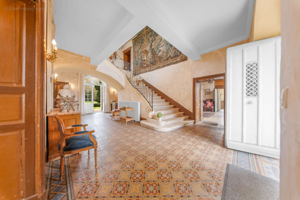 Maison à SAINT-GERVAIS-EN-VALLIERE