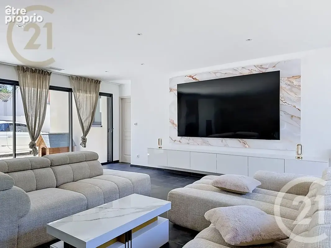 Maison 6 pièces 193 m² à vendre à Fabregues (34690) - photo 2