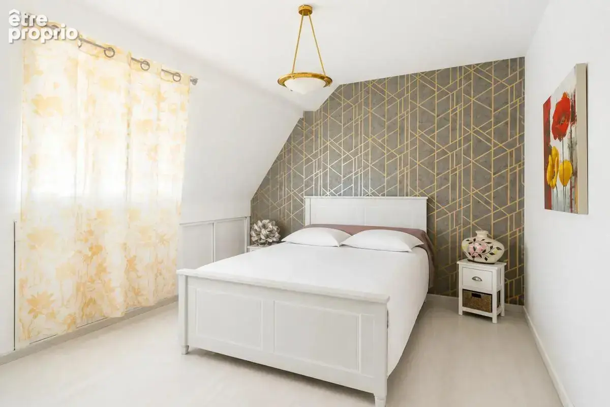 Maison de 7 pièces de 245 m² à Claye-Souilly - photo 15