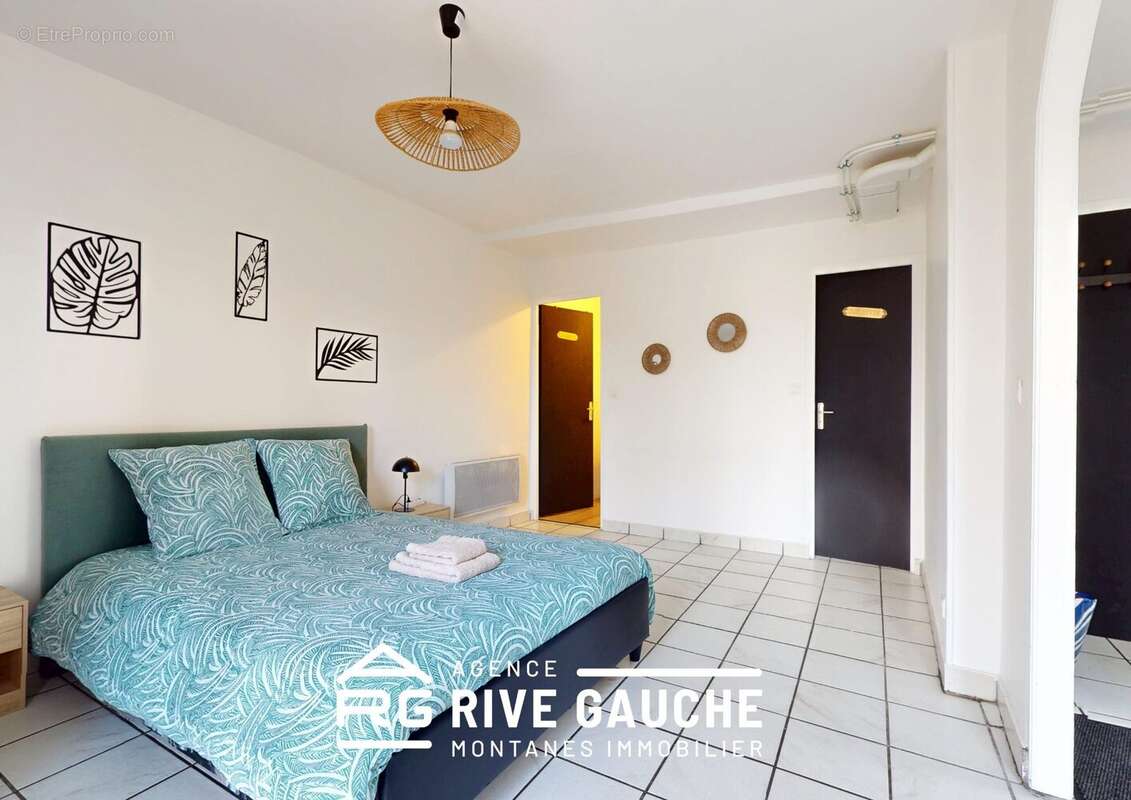 Appartement à LES ROCHES-DE-CONDRIEU