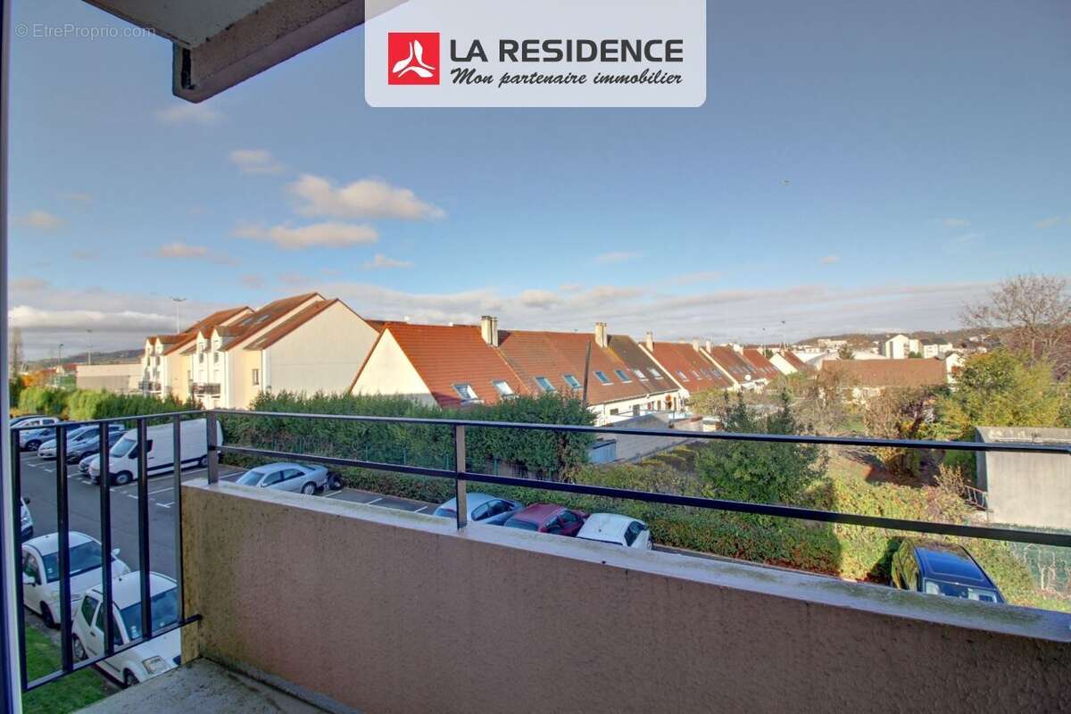 Appartement à LES MUREAUX