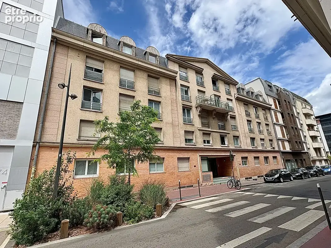 Au pied du Métro Ligne 4!  Studio de 16,97 m2, Idéalement placé! - photo 2