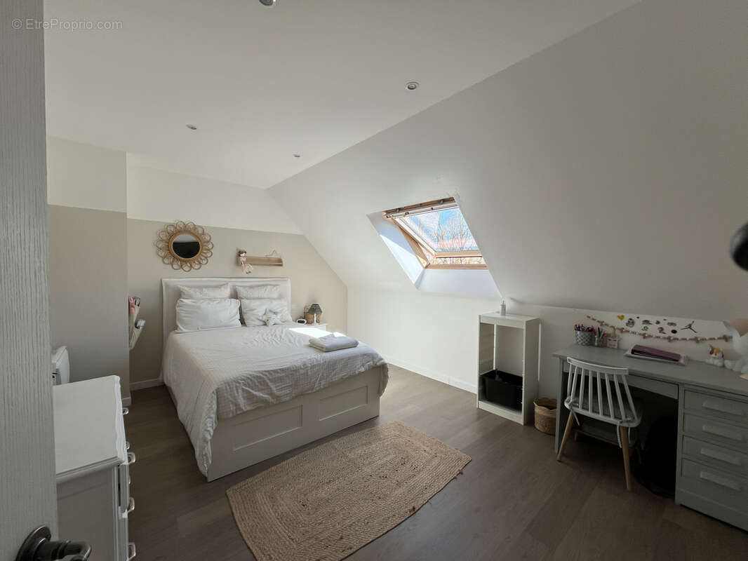 Maison à BRIARRES-SUR-ESSONNE