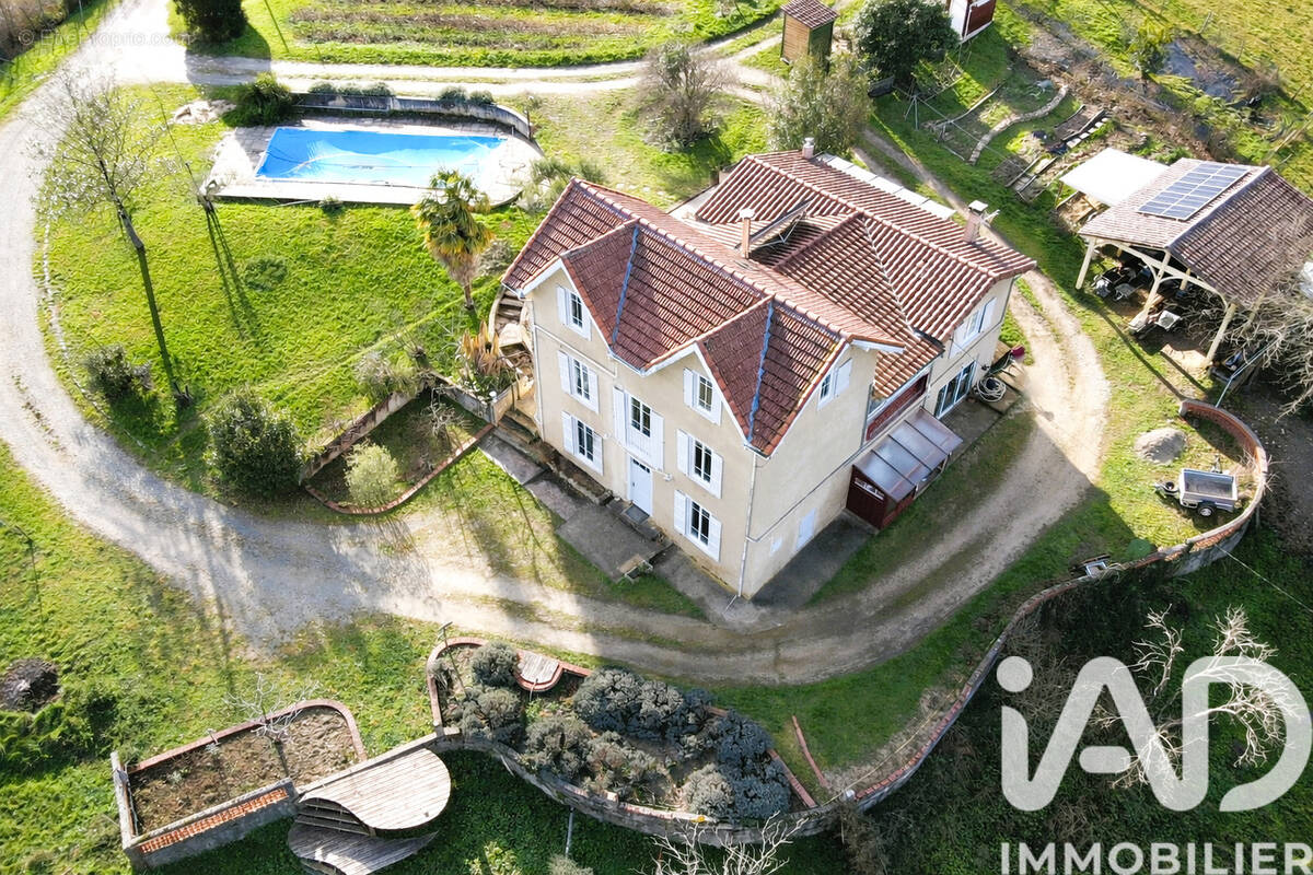 Photo 1 - Maison à LE MAS-D'AZIL
