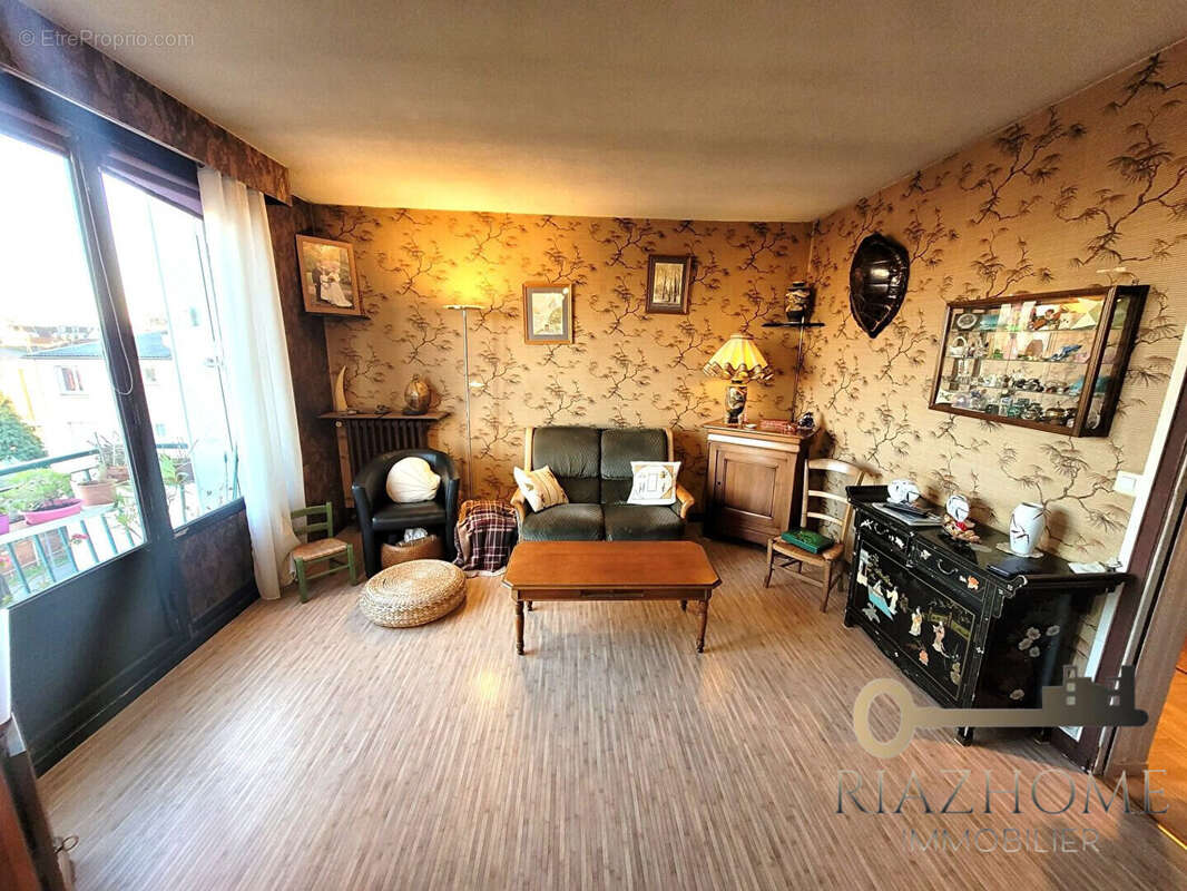 Appartement à LE BOURGET