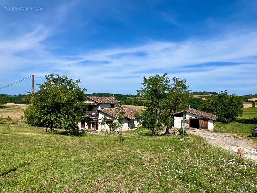 Maison à MONCLAR