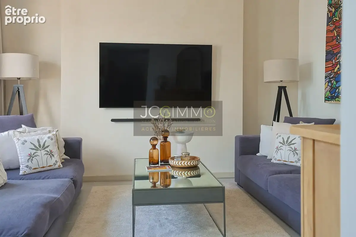 Villa récente 4 pièces de 110 m2 avec piscine !! - photo 12