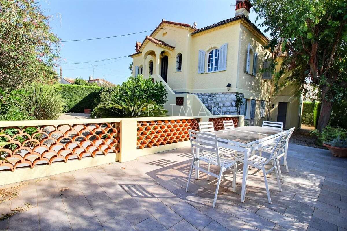 Maison à CAGNES-SUR-MER