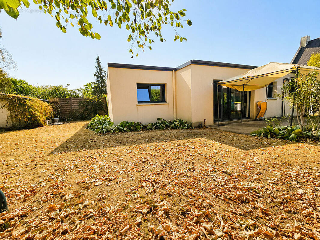 Maison à SAINTE-LUCE-SUR-LOIRE