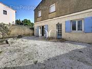 Appartement à MORIERES-LES-AVIGNON