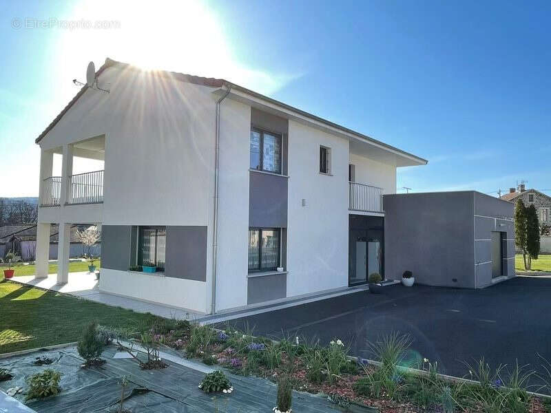 Maison à AMBERT