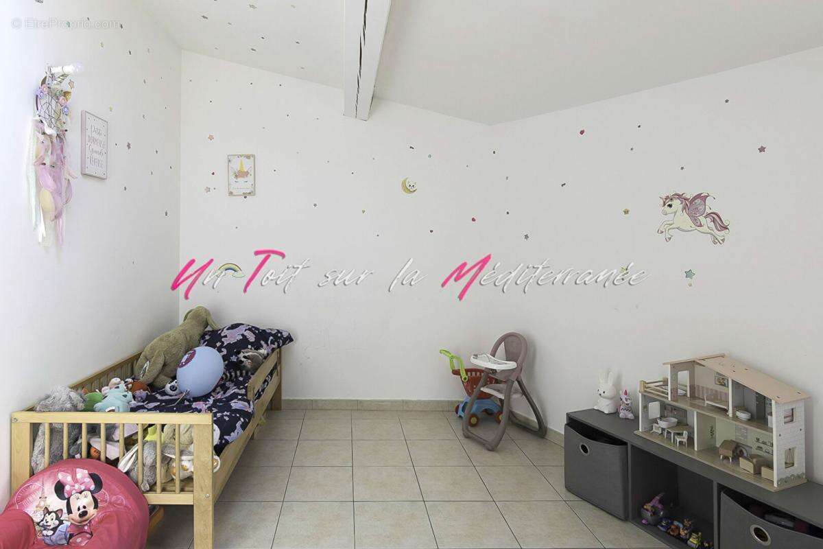 Appartement à PUGET-VILLE