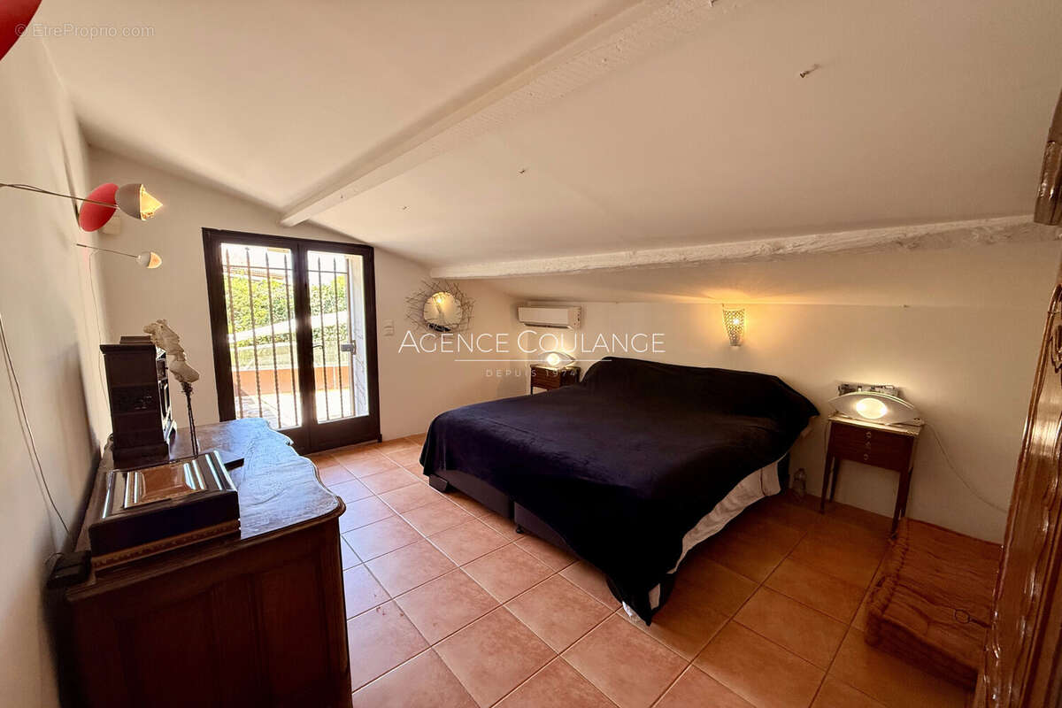 Maison 276 m² à Bandol  - photo 7