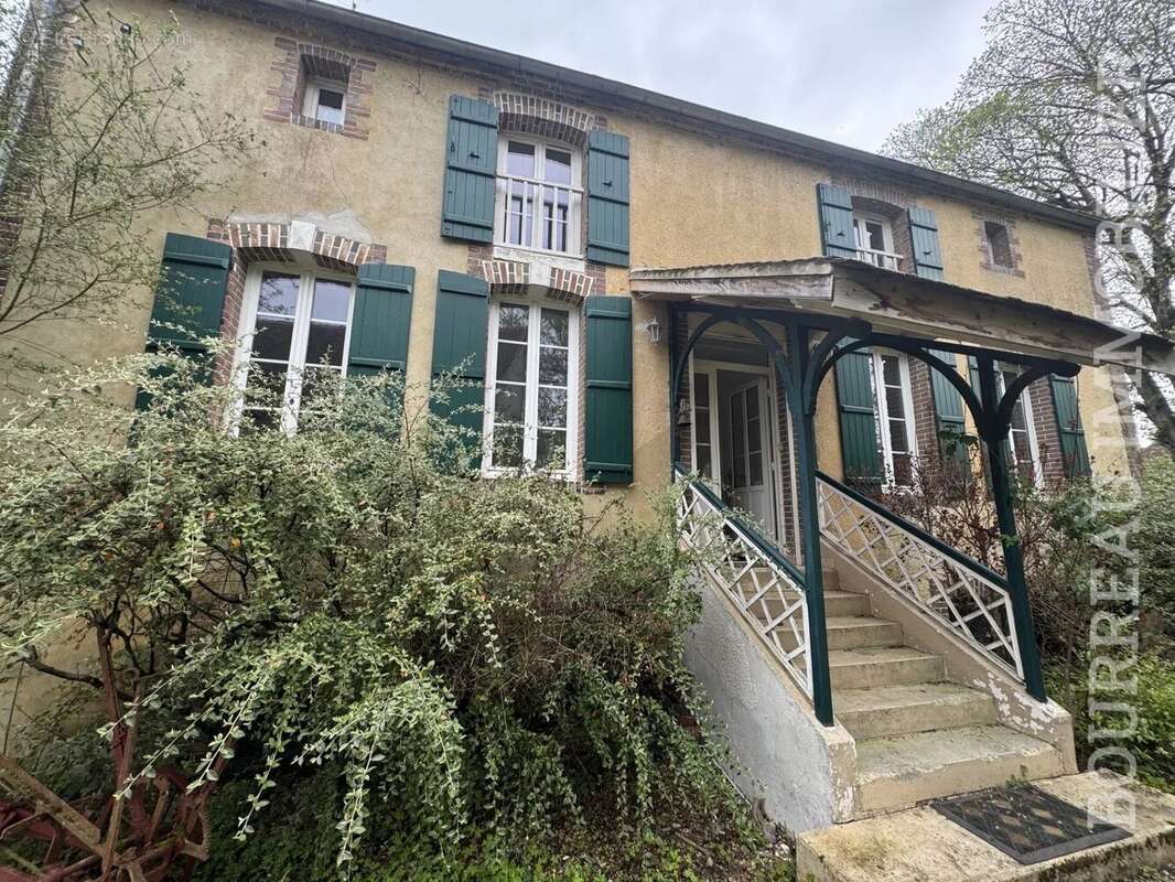 Maison à CHASSY