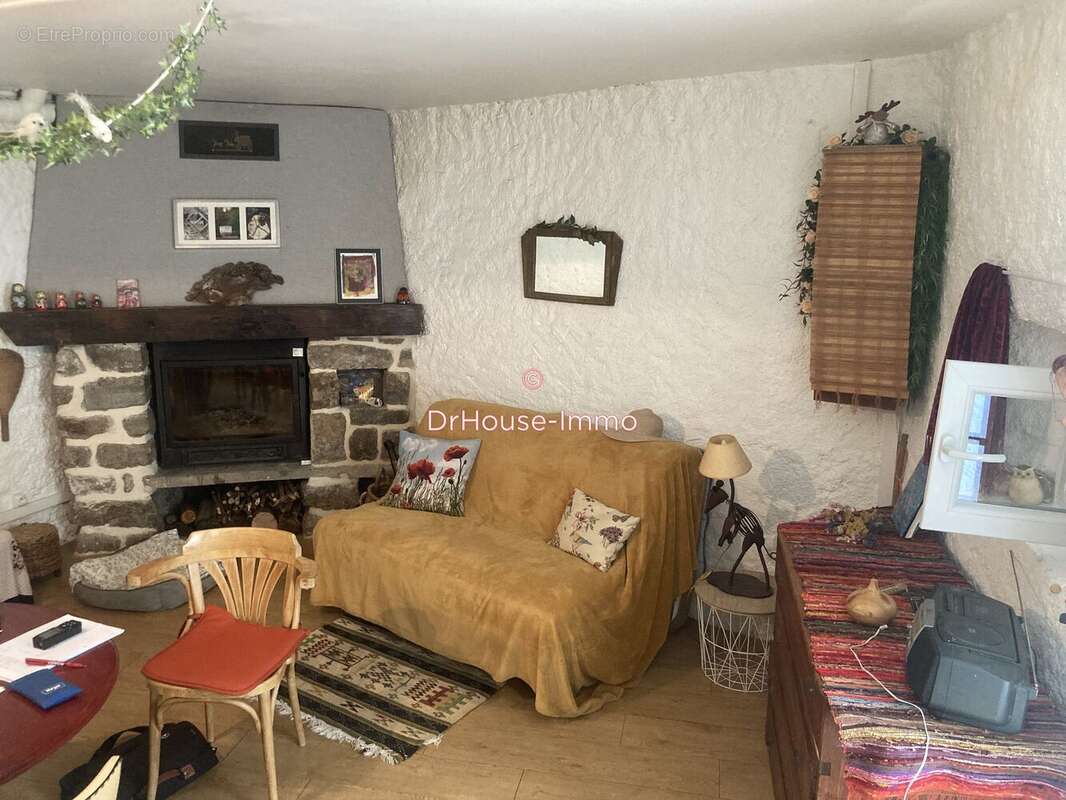 Maison à VALGORGE