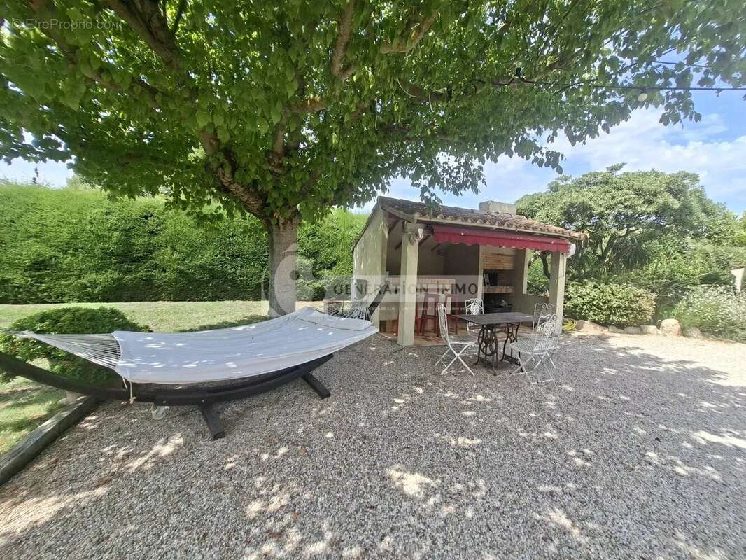 Fontvieille - maison familiale en campagne avec jardin paysagé et piscine - photo 15