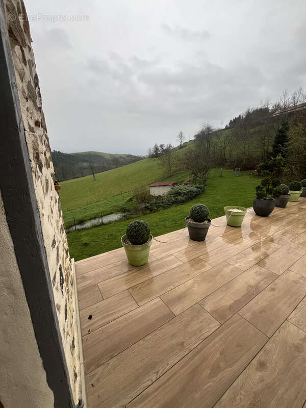 Maison à SAINT-CLEMENT-SUR-VALSONNE