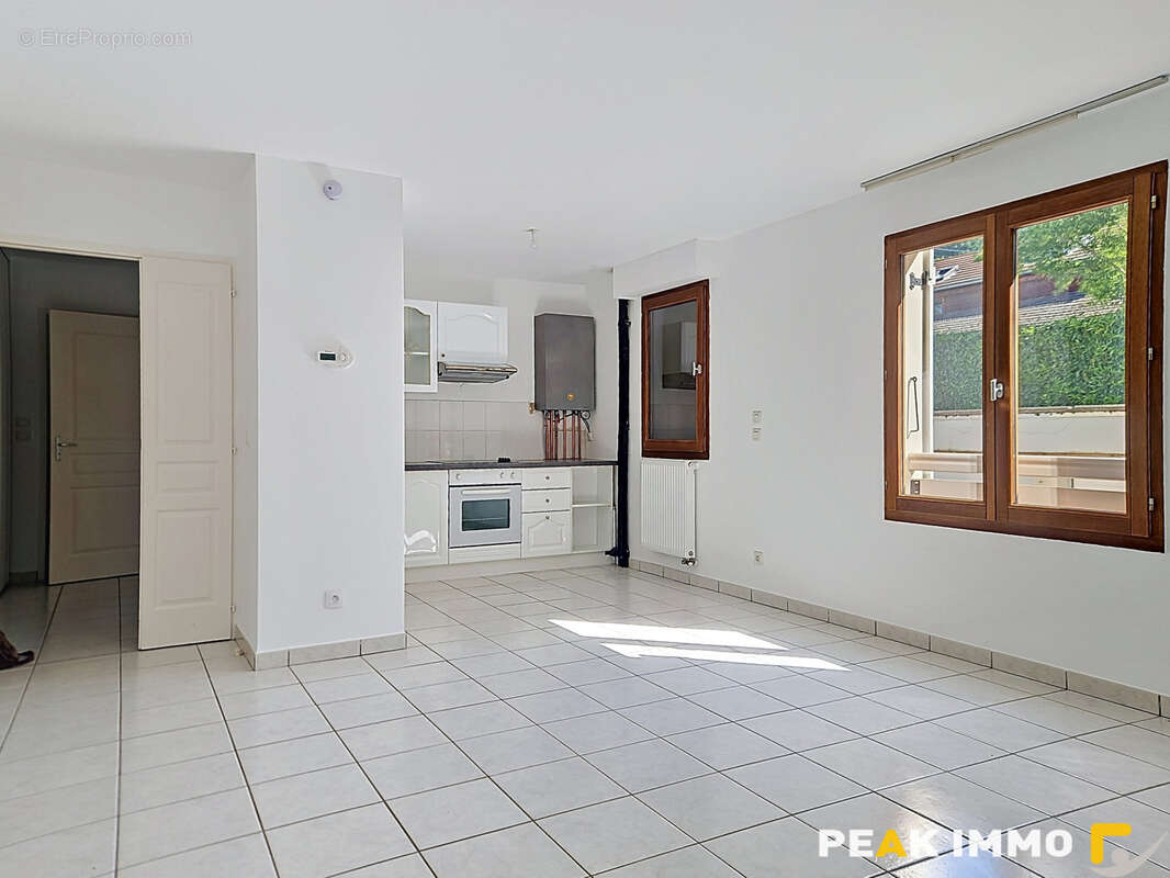 Appartement à LUCINGES