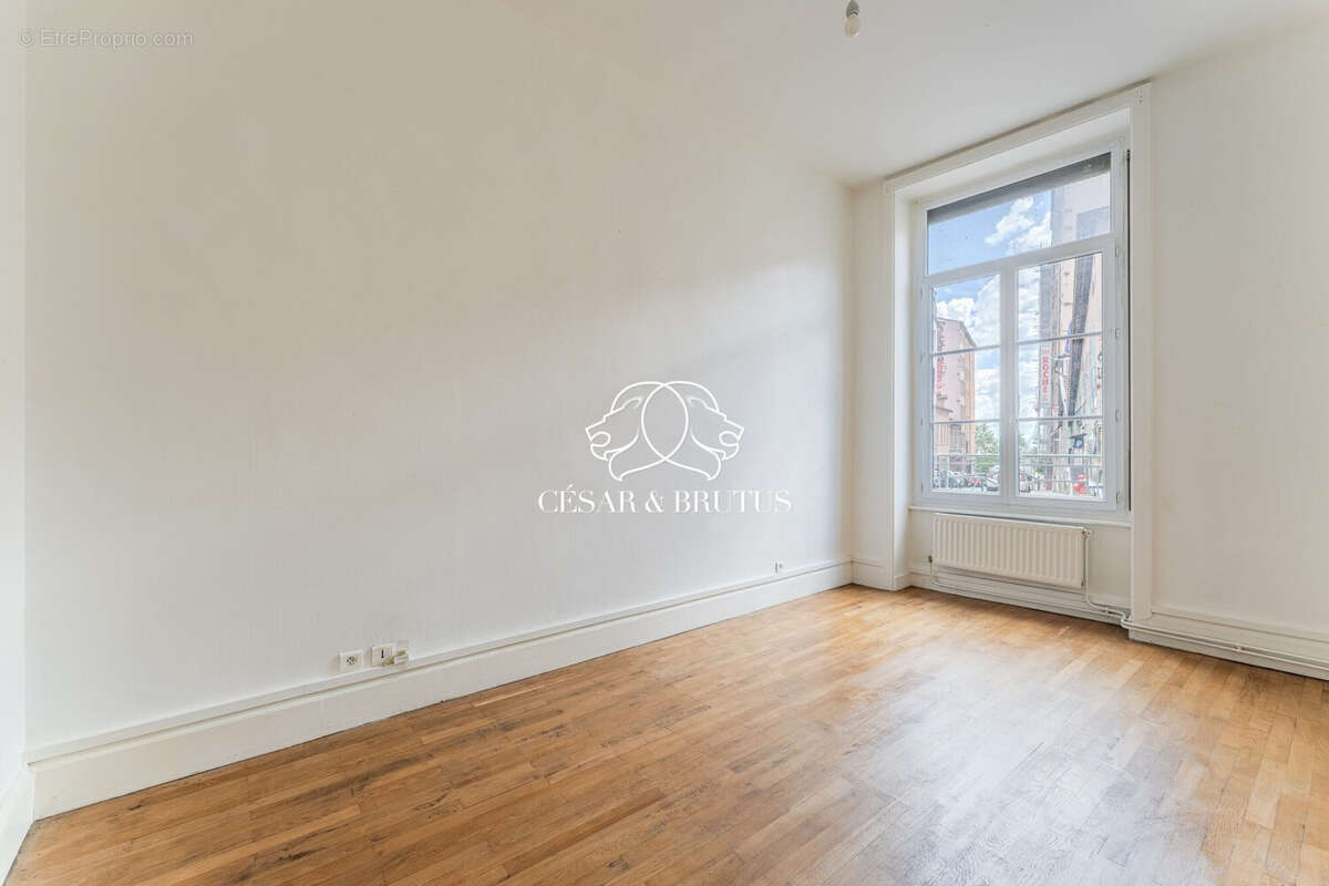 Appartement à LYON-1E