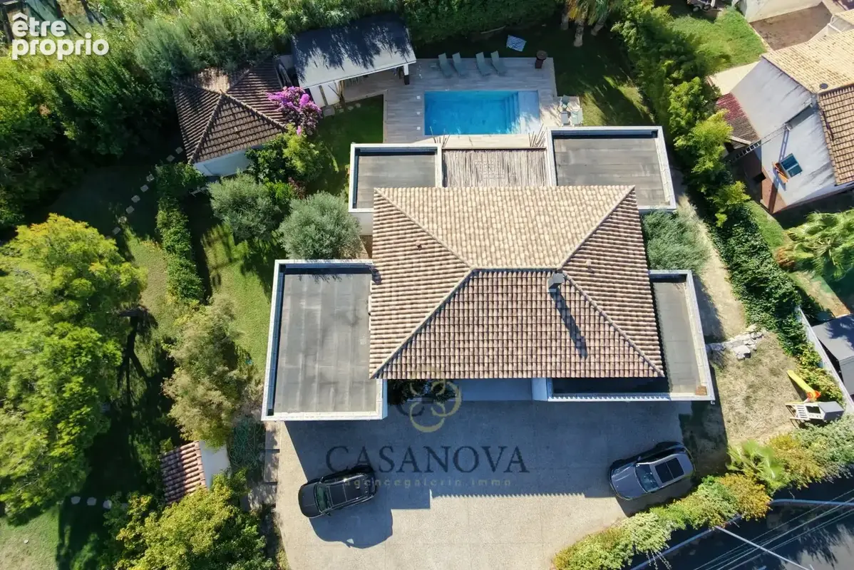 Villa contemporaine avec suite parentale sur piscine, dépendance et jardin paysager à Mireval - photo 3