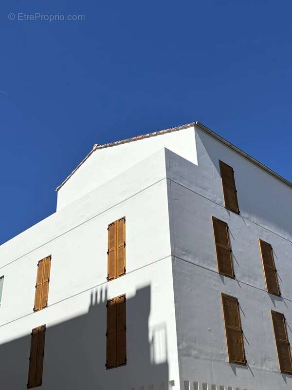 Appartement à MARSEILLE-6E