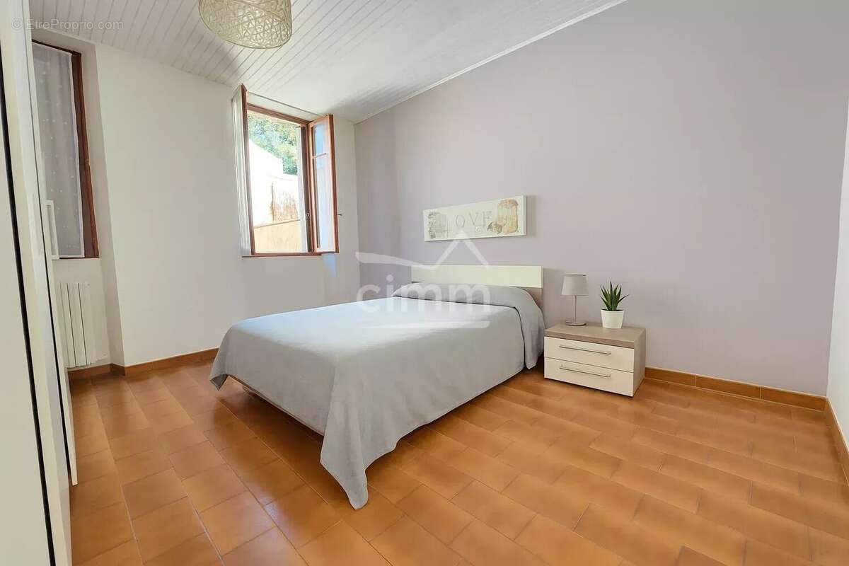 Appartement à MARSEILLE-15E