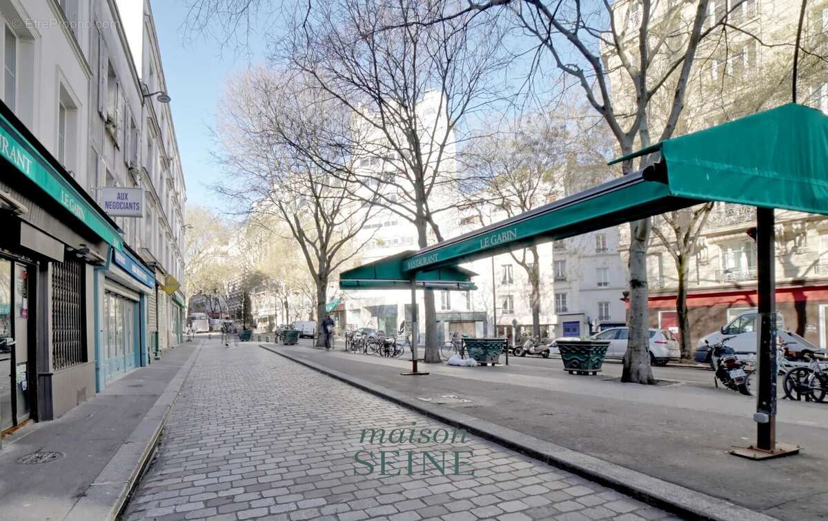 Appartement à PARIS-18E