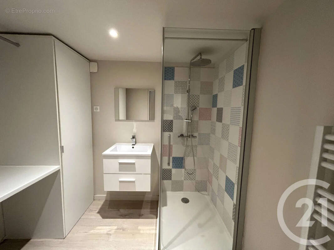 Appartement à SAINT-MAUR-DES-FOSSES