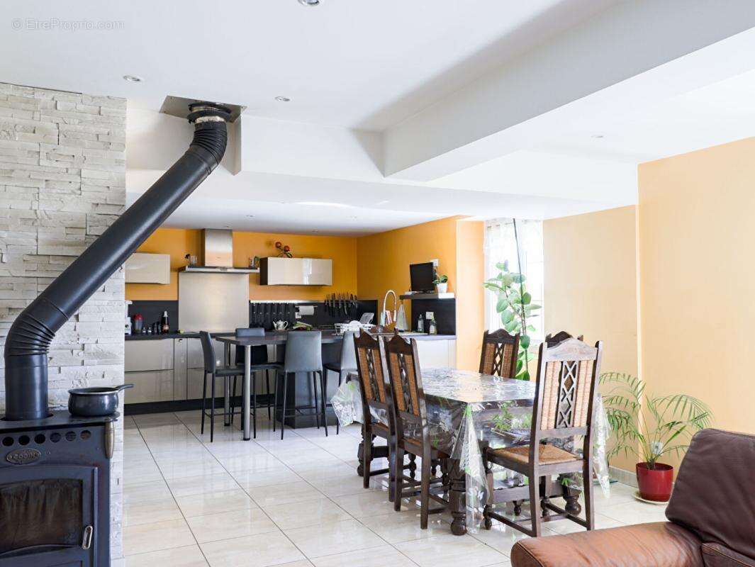 Maison à PUYLAURENS