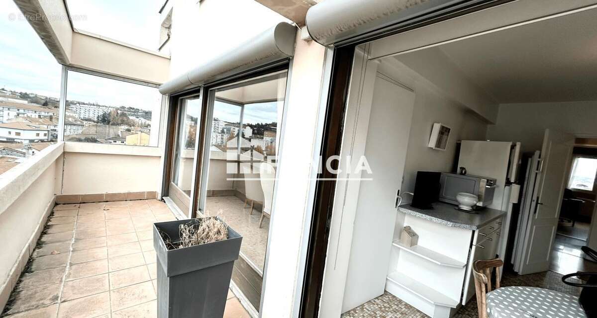 Appartement à SAINT-ETIENNE