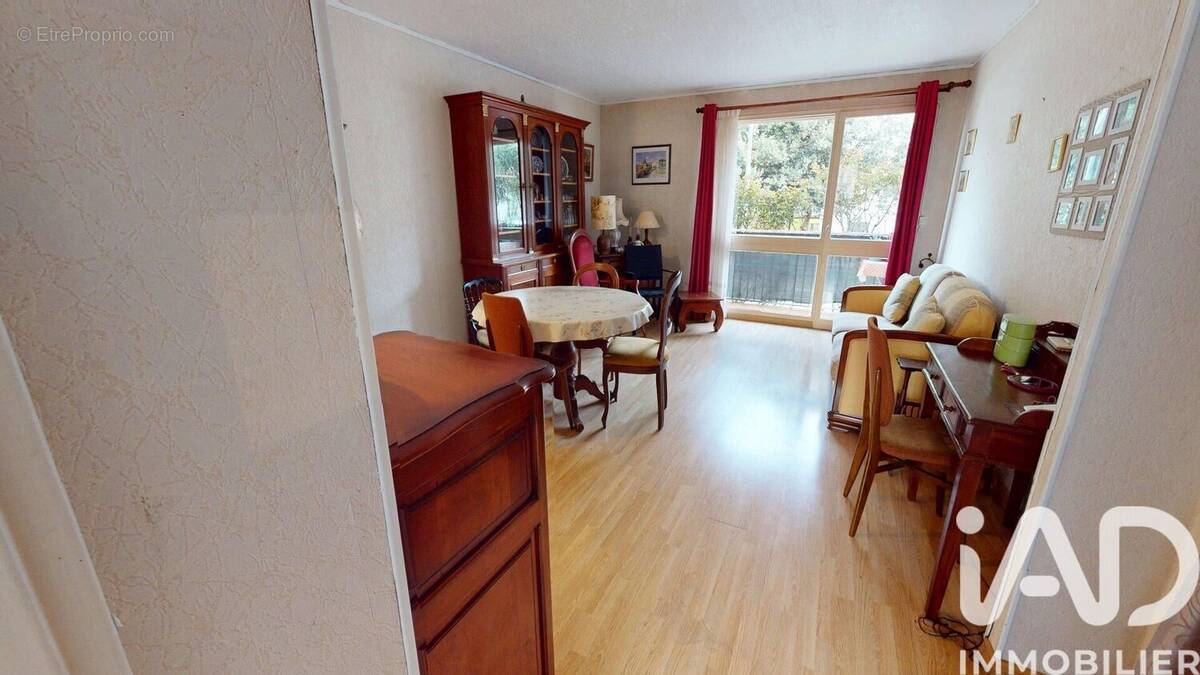 Photo 1 - Appartement à SAINT-FARGEAU-PONTHIERRY