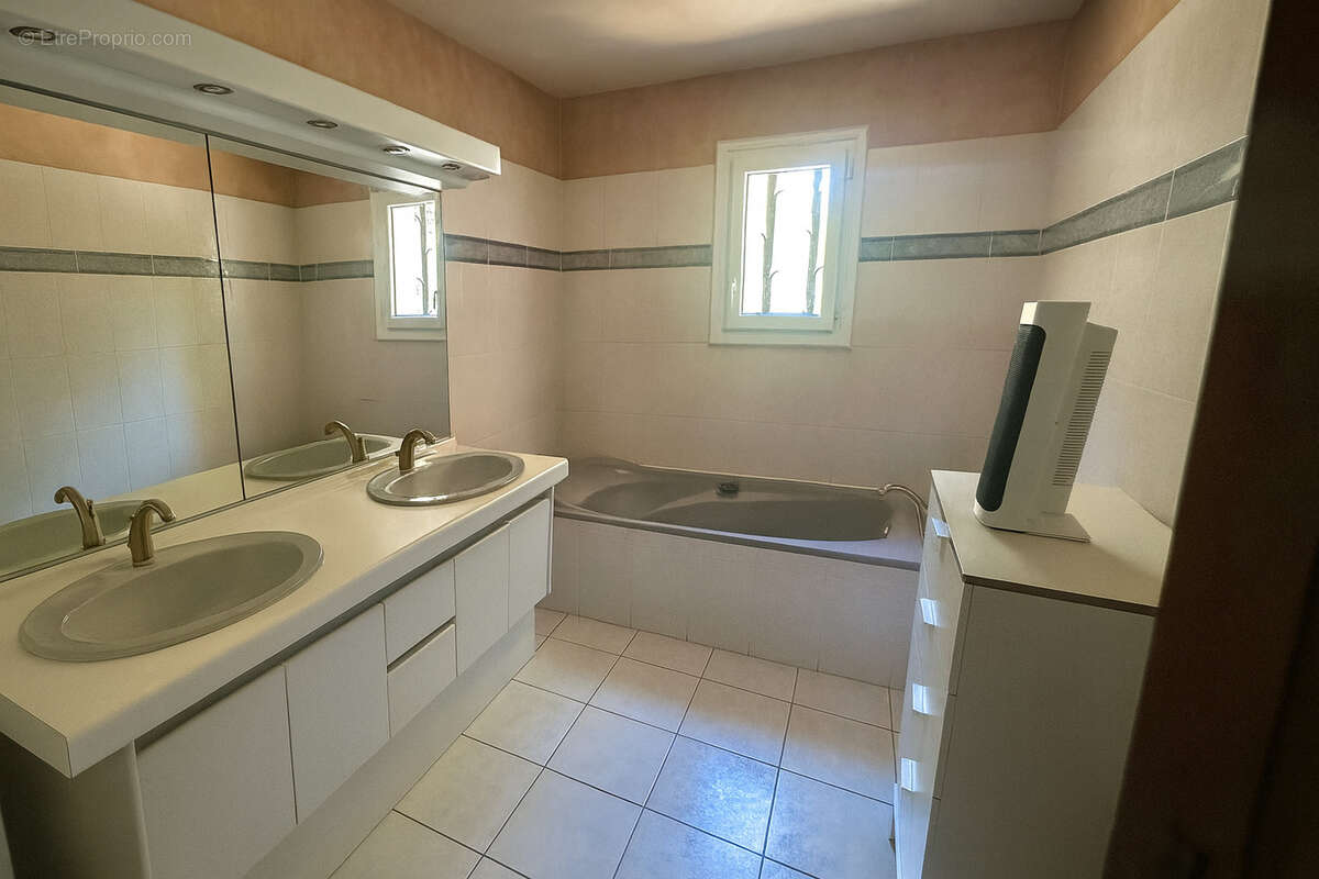 Maison à MARSEILLE-15E