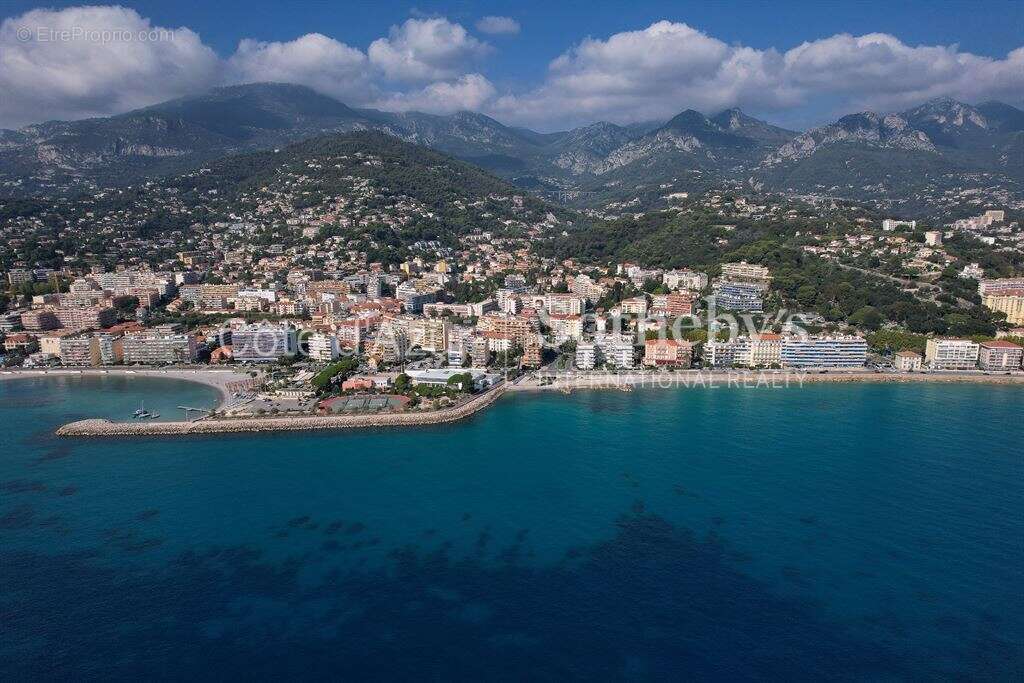 Appartement à ROQUEBRUNE-CAP-MARTIN