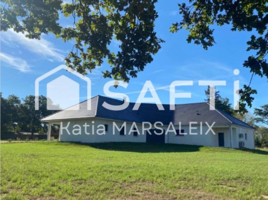 Photo 1 - Maison à SAINT-DENIS-DE-JOUHET